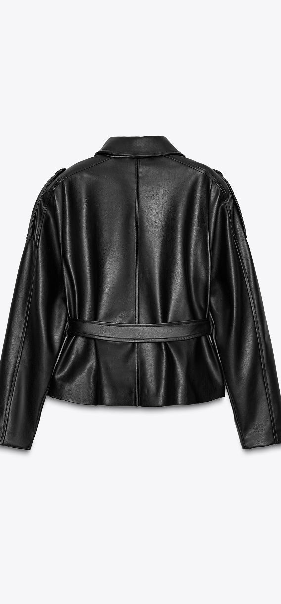 Giacca in ecopelle con cintura
