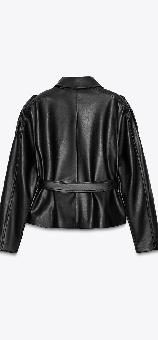 Giacca in ecopelle con cintura